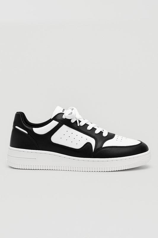 Black & White Chic Kicks Noir